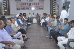 जिंस उठाव को लेकर व्यापारी व ट्रैक्टर-ट्रॉली यूनियन आमने-सामने,कल धान मंडी बंद - image