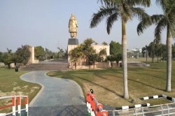 Lucknow Project: 17 करोड़ की लागत से जनेश्वर मिश्र पार्क में बनेगा मिनी
स्टेडियम, एस्ट्रोनॉमिकल पवेलियन और देश का सबसे बड़ा रोज गार्डन - image
