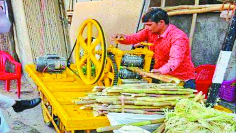 बालोद जिले में लगातार मौसम बदल रहा है। कभी गर्मी तो कभी बारिश हो रही है। इसका असर लोगों के स्वास्थ्य पर पड़ने लगा है।