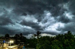 Monsoon 2025 Prediction: मई महीने में लगातार 9 दिन तक हुई बारिश, क्या मानसून के
लिए शुभ संकेत ? हो गई नई भविष्यवाणी - image
