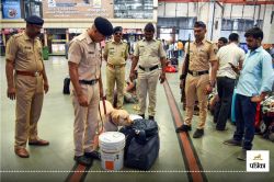 Operation Sindoor: हाई अलर्ट पर मुंबई, प्रमुख स्थानों की बढ़ाई गई सुरक्षा,
चप्पे-चप्पे पर पुलिस की नजर - image