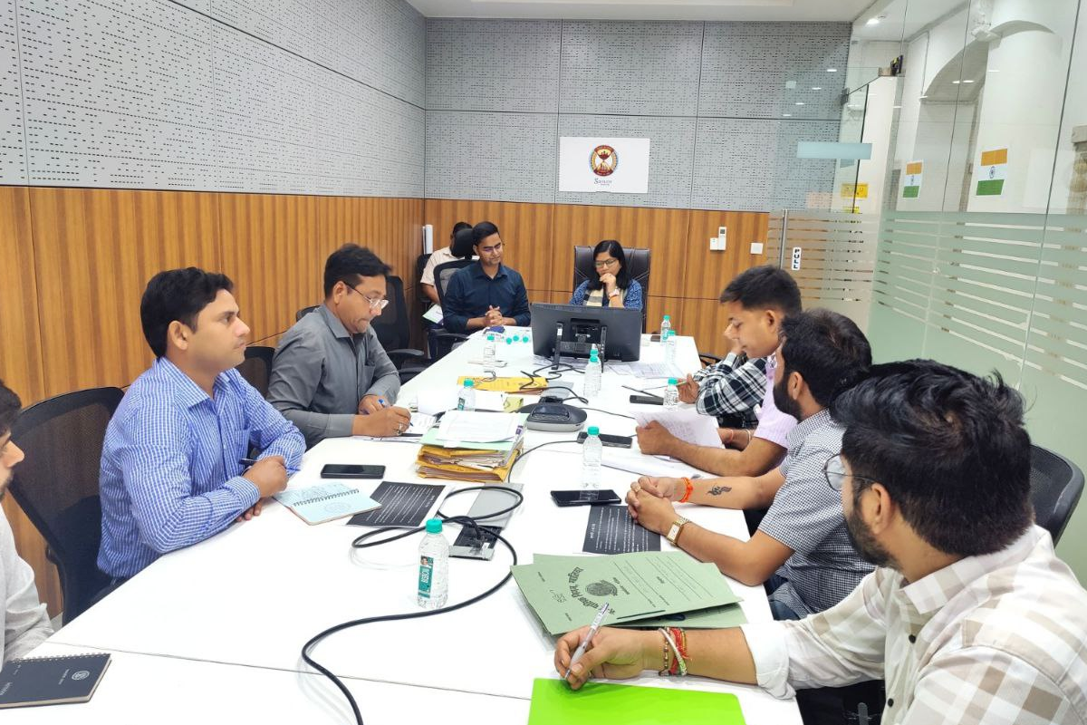 Gwalior district nodal officers will learn the technology of bus operation from big cities before running Prime Minister e-bus service