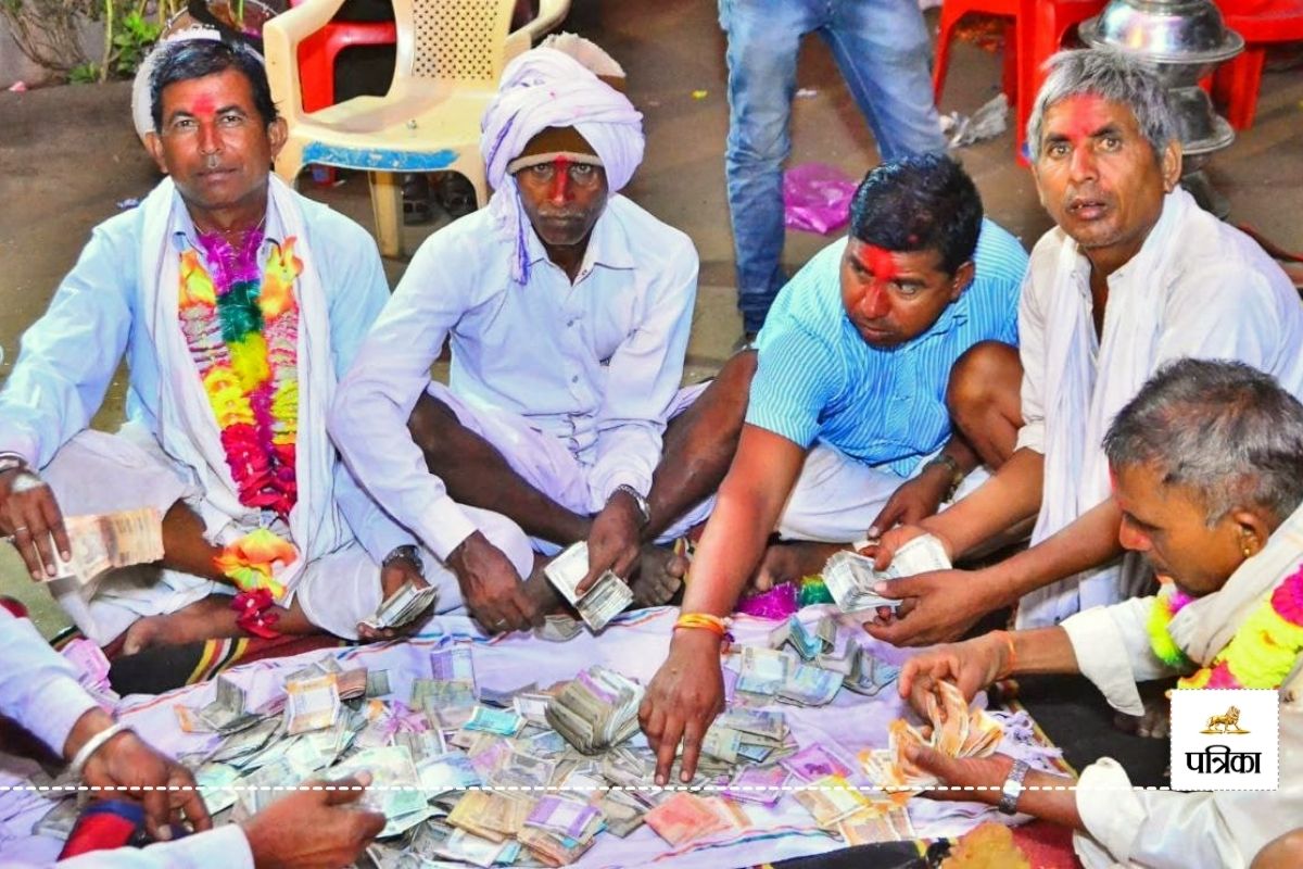 दक्षिणी राजस्थान की अनूठी परंपरा है ‘नोतरा’ प्रथा, सिर्फ माथे पर तिलक लगाकर देते
हैं ‘लोन’, न दस्तावेज जरूरी न ब्याज