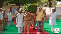 Bijnor: बदमाशों का पीछा करते पुलिसकर्मी की मौत, नहर में करंट लगने से हुआ हादसा,
दूसरा आरोपी एनकाउंटर में अरेस्ट - image