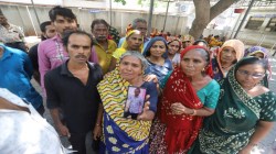 दाणीलीमडा: बंद कारखाने का टैंक साफ करते समय दम घुटने से तीन श्रमिकों की मौत - image