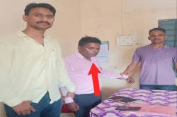 एक और पटवारी को रिश्वत लेते लोकायुक्त ने रंगेहाथों पकड़ा… - image