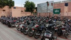 रेलवे ने दे दी बड़ी खुशखबरी, स्टेशन पर FREE में कर सकेंगे गाड़ी पार्क, इन लोगों
से नहीं वसूला जाएगा पार्किंग शुल्क - image