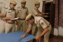 ह्रदयविदारक घटना: ‘मां ने कर दी डेढ़ महीने के बेटे की हत्या, बच्चे को दूध पिलाने
की बात को लेकर हुआ था झगड़ा’, पिता ने लगाए ये गंभीर आरोप - image