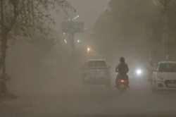 IMD latest Update: भीषण गर्मी के बीच मौसम लेगा यू-टर्न, इन जिलों में आंधी-तूफान
और वज्रपात का येलो अलर्ट - image