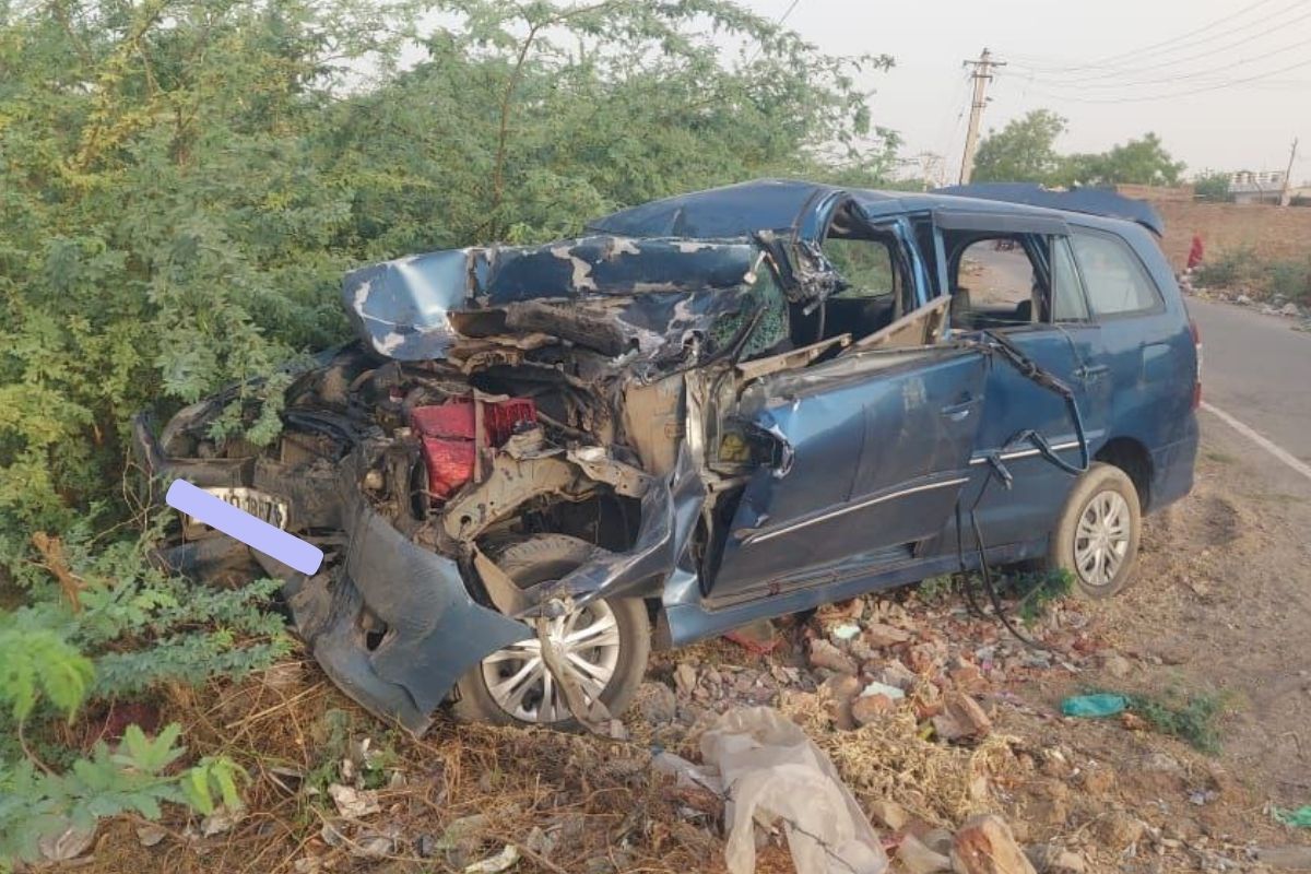 Rajasthan Road Accident: राजस्थान के पाली में भीषण सड़क हादसा, 4 लोगों की मौके
पर ही मौत, 3 की हालत गंभीर