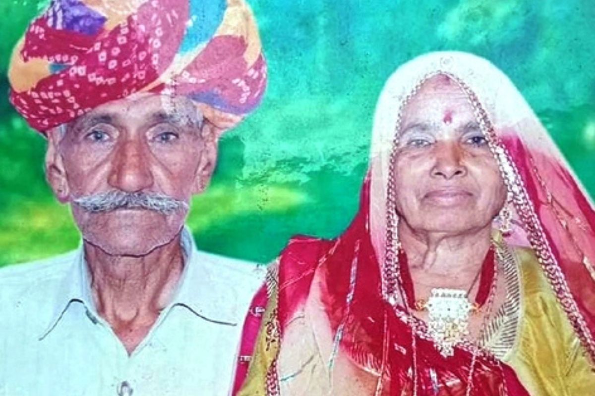 अटूट प्रेम: पत्नी की मौत के बाद पति ने भी तोडा दम, एक साथ उठी अर्थियां फिर एक ही
चिता पर हुआ दोनों का अंतिम संस्कार