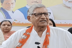 पहलगाम हमले पर BJP सांसद का बेतुका बयान, कहा – जो महिलाएं अपने पति खो चुकी हैं,
उनमें… - image