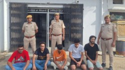 बर्थडे की आड़ में रेव पार्टी: फार्म हाउस पर दबिश, दो युवतियां समेत 14 पकड़े - image