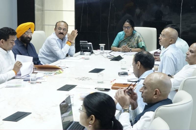 Rekha Cabinet Decisions: दिल्ली में पीएम सूर्य घर मुफ्त बिजली योजना मंजूर, हर महीने 4200 की बचत, डिटेल में जानें पूरी प्रक्रिया