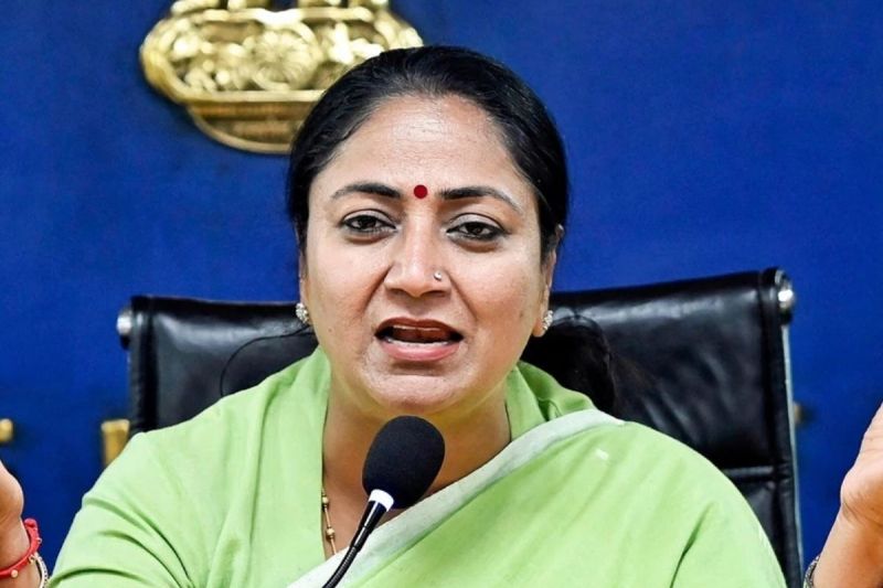 Rekha Government: रेखा सरकार ने पलटा AAP का फैसला, दिल्ली में 15 की जगह अब 5 करोड़ होगा एमएलए लैड फंड