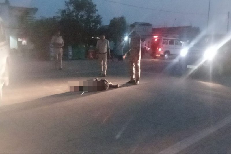 CG road accident: Video: तेज रफ्तार का कहर: सडक़ हादसे में 2 युवकों की गई जान, 12 घंटे के भीतर 5 की मौत