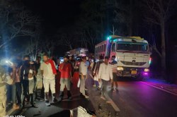 Car-scooty accident: नेशनल हाइवे पर कार की टक्कर से स्कूटी सवार एक व्यक्ति की
मौत, युवक घायल - image