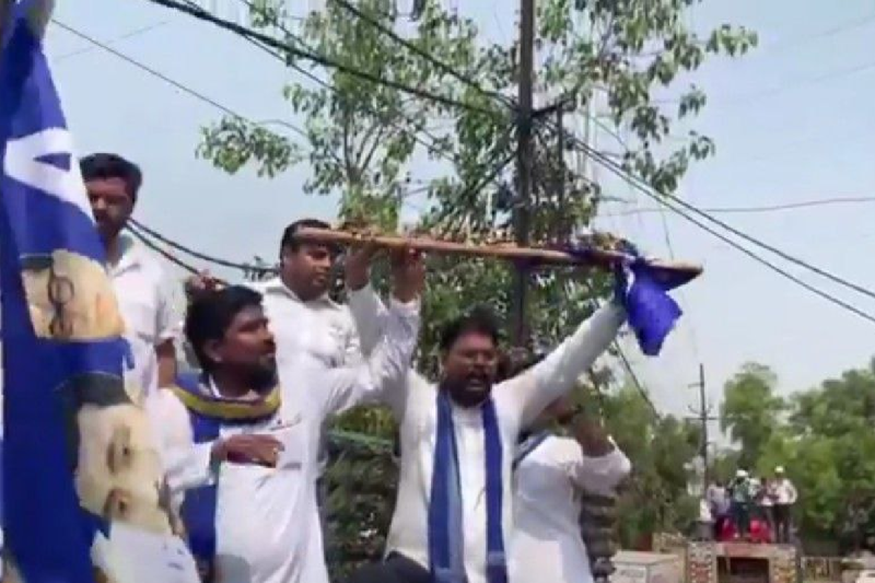 Bhim Army taken out rally without permission to Gwalior High Court premises over Ambedkar Statue Dispute in mp news photo source: X (Twitter)