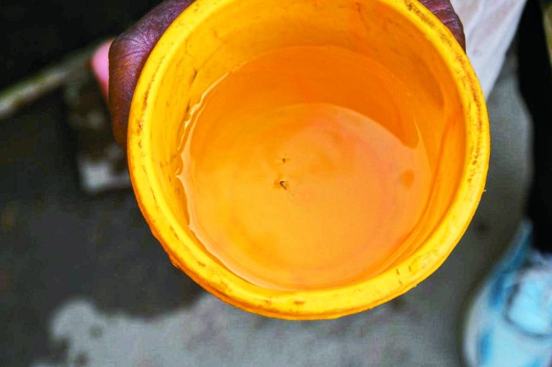 सावधान! नगर निगम का नि:शुल्क प्याऊ राहगीरों को पिला रहा गंदा पानी, सेवा की खुली पोल