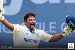 सरफराज खान ने इंग्लैंड के खिलाफ सीरीज से पहले बदल लिया लुक, ट्रांसफॉर्मेशन की हो
रही जमकर तारीफ - image