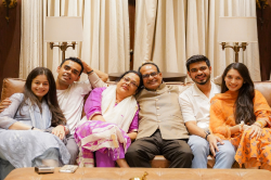 फैमिली संग शिवराज सिंह चौहान, तस्वीर शेयर कर लोगों से की खास अपील - image