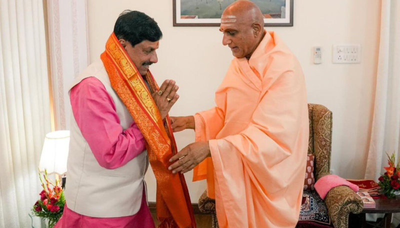 Swami Avdheshanand big statement on Dr Mohan Yadav selection as Chief Minister