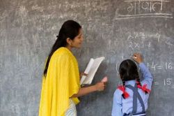 राजस्थान के इस सरकारी स्कूल में 7 बच्चों को पढ़ाने के लिए तैनात है 12 शिक्षक,
क्या बोले मदन दिलावर - image