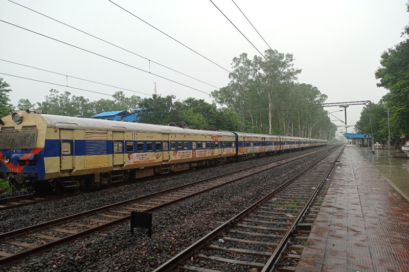 Railway news: यात्रीगण कृपया ध्यान दें! अंबिकापुर-जबलपुर एक्सप्रेस सहित ये 10 ट्रेनें 6 दिन तक रहेंगीं रद्द, देखें पूरा शेड्यूल