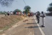 Brutal accident: सडक़ किनारे मिली युवक की लाश, शरीर पर नहीं थे कपड़े, जगह-जगह घिस
गया शरीर- देखें Video