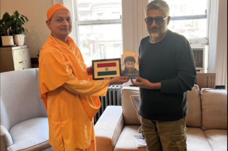 Vivek Ranjan Agnihotri met Swami Sarvapriyananda