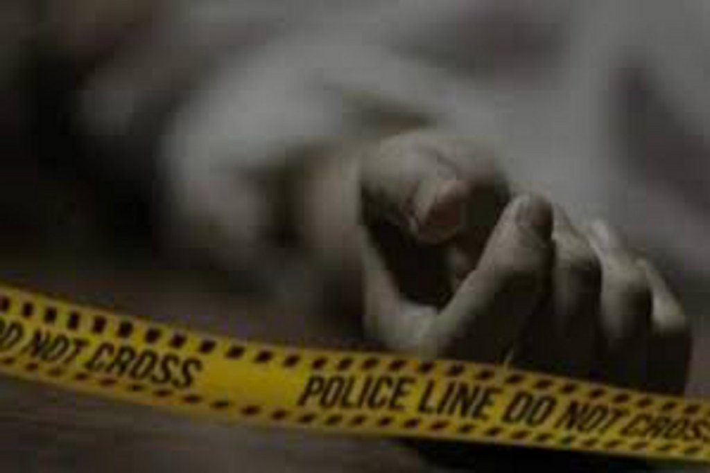 Wife murder: शारीरिक संबंध बनाने से पत्नी ने किया मना तो कर दी हत्या, फिर कंबल से ढककर रातभर शव के साथ बैठा
