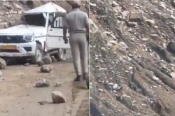 केदारनाथ नेशनल हाईवे पर लैंडस्लाइड ने मचाई तबाही, हादसे में छत्तीसगढ़ के युवक की
हुई मौत, 4 घायल… - image
