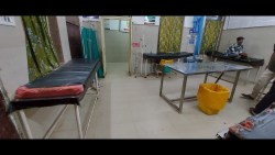परेशानी: जिला अस्पताल में पलंग खाली नहीं तो कुर्सियों में भर्ती किए जा रहे मरीज - image