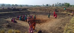 ग्रामीण क्षेत्रों में 3352 खेत तालाब, 12 अमृत सरोवर, 119 डगवेल रिचार्ज के कार्य
चल रहे - image