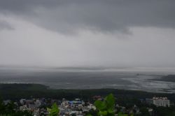 एमपी में कई सिस्टम एक्टिव, IMD ने दी 53 जिलों में बारिश-आंधी की चेतवानी - image