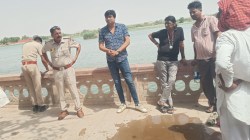 परिजनों को फोन कर कहा- मर रहा हूं और फोन किनारे रख कूद गया तालाब में - image
