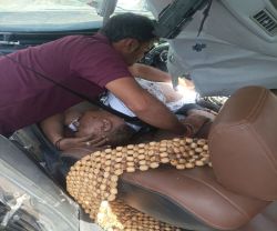 लग्जरी कार पेड़ से टकराई, शादी में जा रहे व्यवसायी की मौत - image