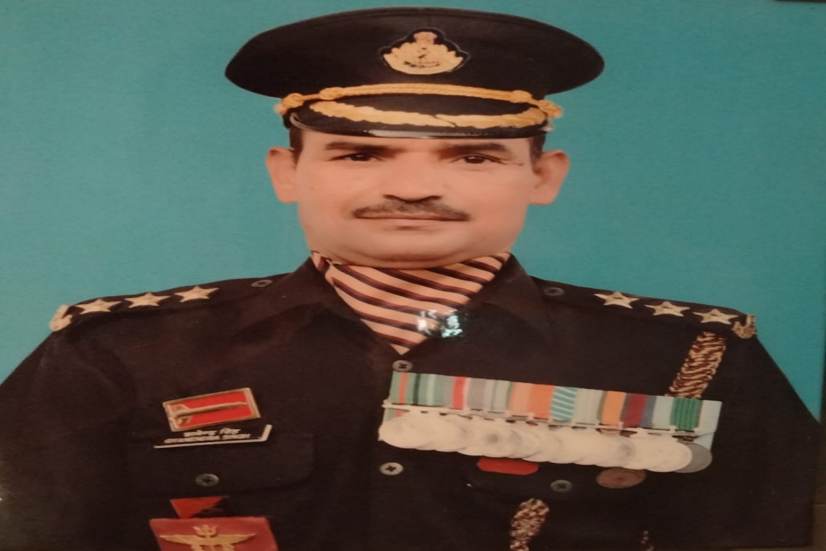 14 बड़े सैन्य अभियानों में दिखाई बहादुरी, अब गांव में युवाओं को बना रहे देश के
रक्षक - image