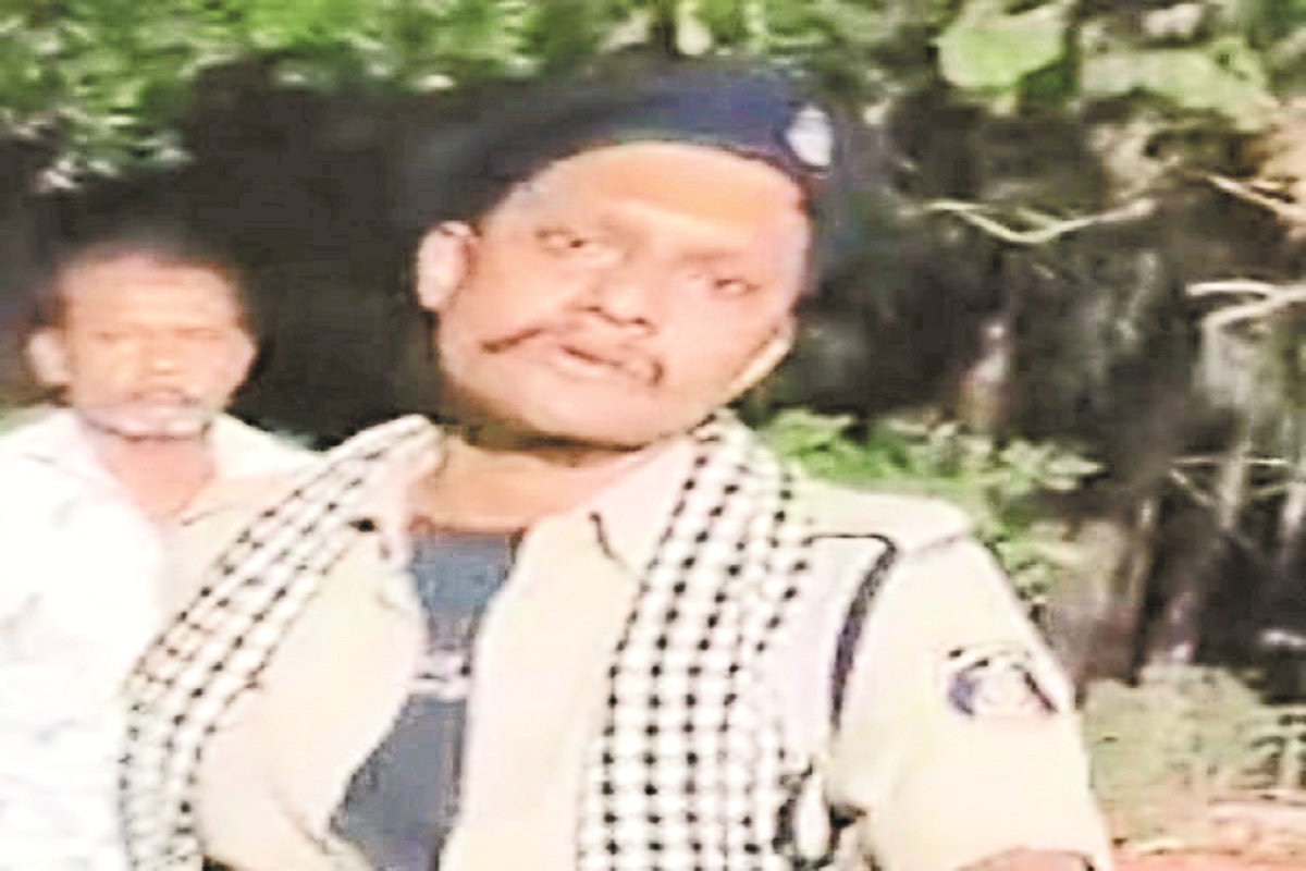 CG News: शराब के नशे में आरक्षक ने किया हंगामा, एसपी ने किया निलंबित