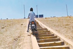 CG News: तांदुला में युवक ने की स्टंटबाजी, बनाया वीडियो, कटा चालान - image