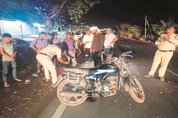 CG Accident: अंधेरे में बैठे भैंस से टकराकर गिरा, 16 वर्षीय नाबालिग की मौत - image