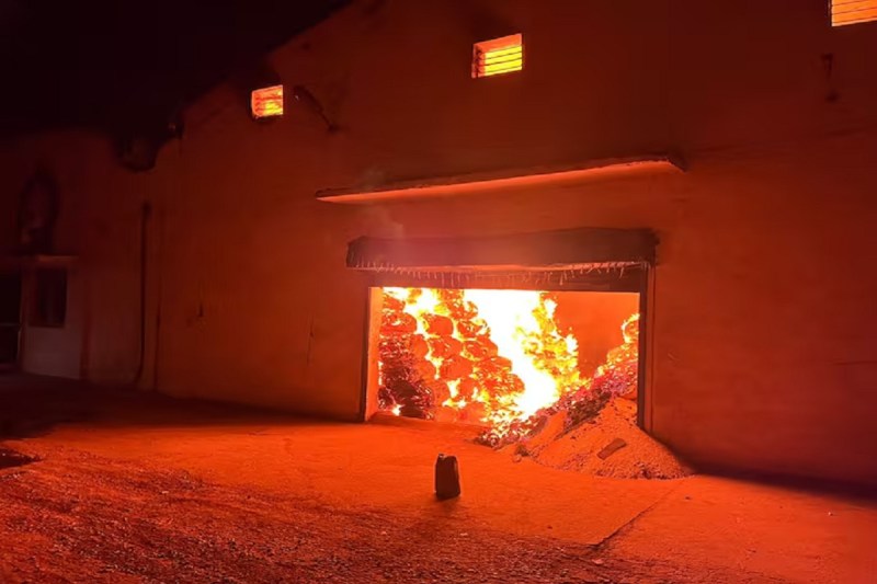 CG News: राइस मिल में लगी भीषण आग, बुझाने में ख़त्म हो गए 6 गाड़ी पानी