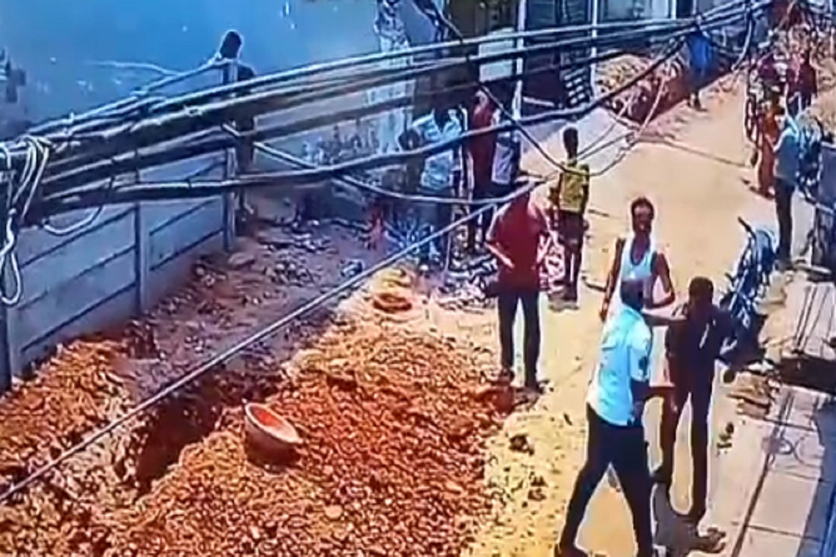 CG News: चेम्बर ऑफ कॉमर्स के अध्यक्ष पर जानलेवा हमला, देखें घटना का CCTV वीडियो