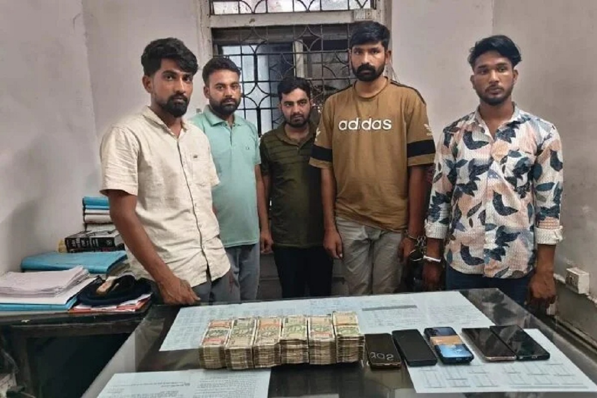 CG Crime: कलेक्शन एजेंट से 15 लाख की लूट, मास्टरमाइंड सहित 5 लुटेरे गिरफ्तार