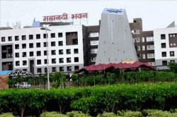 CG Transfer: प्रशासनिक अफसरों के तबादले, स्कूल शिक्षा विभाग के 3 अधिकारी हुए इधर
से उधर, आदेश जारी - image