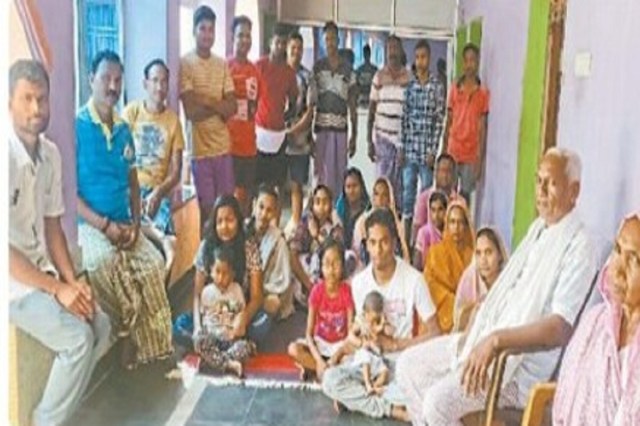 World Family Day: छत्तीसगढ़ में कायम है संयुक्त परिवार की परंपरा, चार पीढ़ी के 48 सदस्य का एक किचन में बनता है खाना