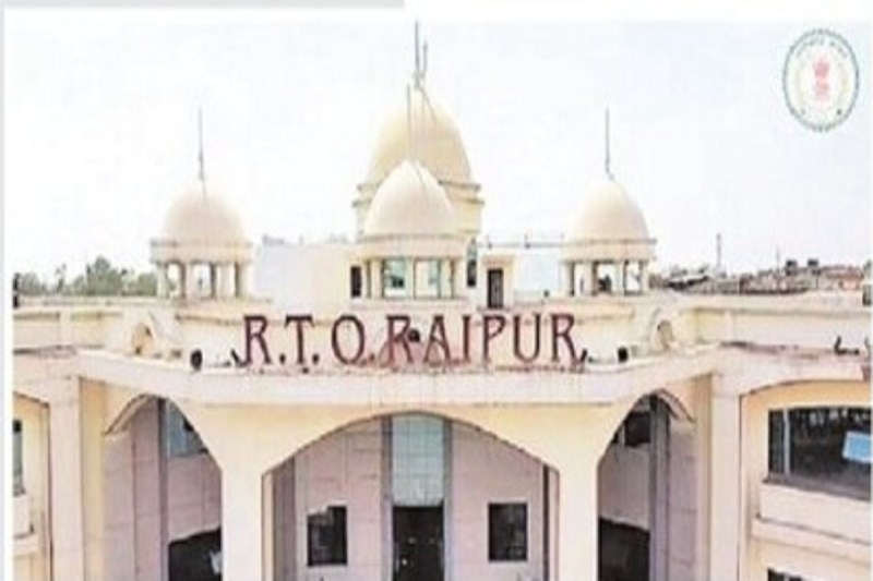 CG News: हाई सिक्योरिटी नंबर प्लेट लगाओ या चालान कटवाओ, गली-मोहल्ले में भी लगा शिविर