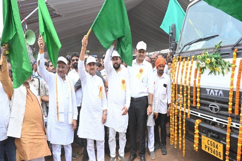 Susashan Tihar: 110 हितग्राहियों को मिला पीएम आवास की चाबी, ग्राम भैसा को 3.50 करोड़ की सौगात