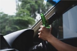 CG Traffic Rule: नियमों का पालन नहीं करना पड़ा भारी, पुलिस कर रही लाइसेंस रद्द - image
