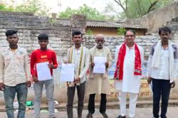 80 हजार की रिश्वत लेकर पुलिस ने थमा दी 500 रुपए की रसीद, एसपी ने की कार्रवाई - image